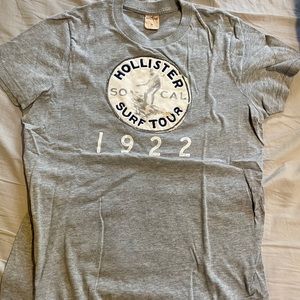 Hollister T-Shirt